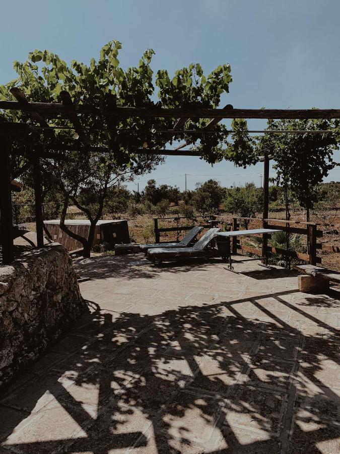 Trullo Contrada Stracca Guest House Alliste Exterior photo