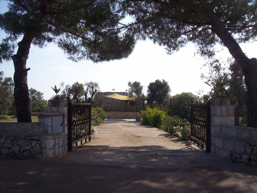 Trullo Contrada Stracca Guest House Alliste Exterior photo